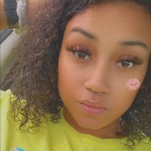 Meet your Posher, Breanna